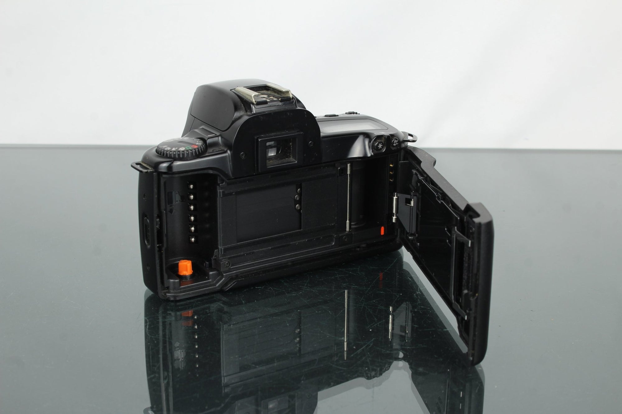 Canon EOS 500 - Dutch|Thrift