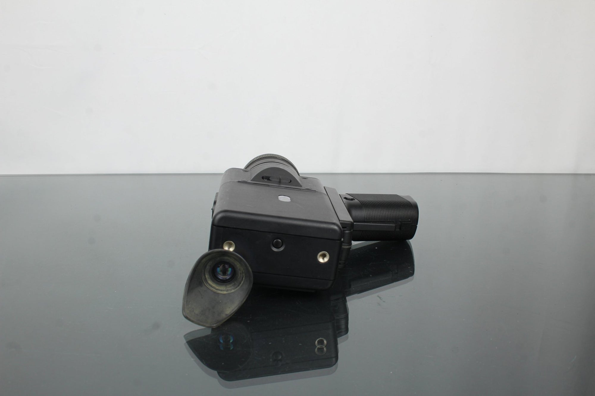 Eumig Super 8 - Dutch|Thrift