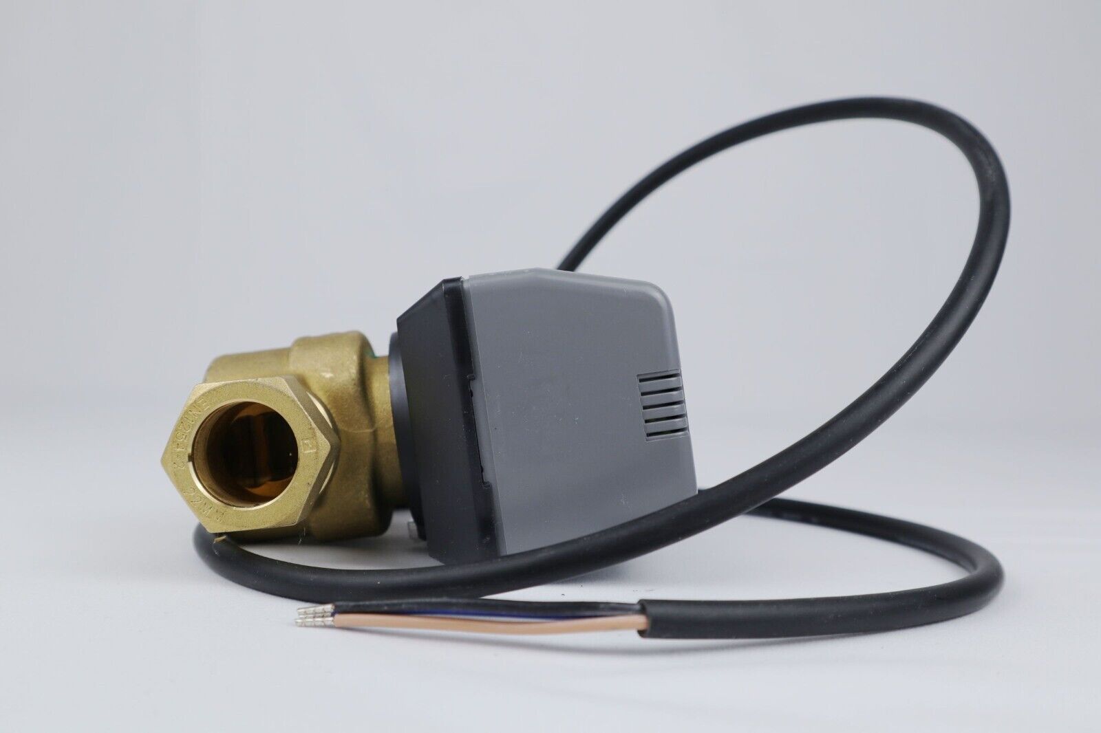 Honeywell VC4013 - 47 | 3 - Way Motorized Valve - Dutch|Thrift