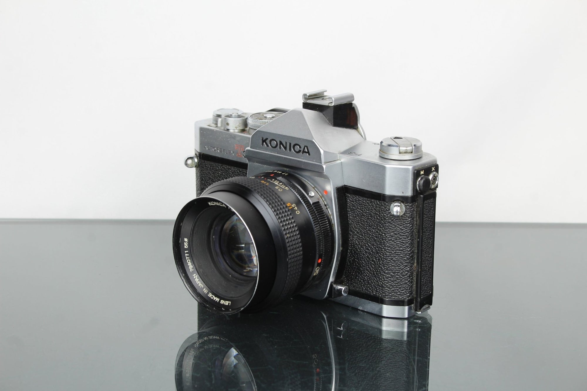 Konica Autoreflex T3 + Konica Hexanon AR 50mm f=1.7 - Dutch|Thrift