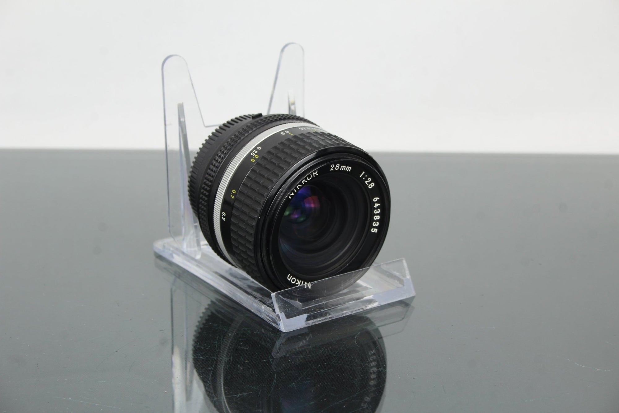 Nikkor 28mm 1:2.8 Nikon F mount - Dutch|Thrift