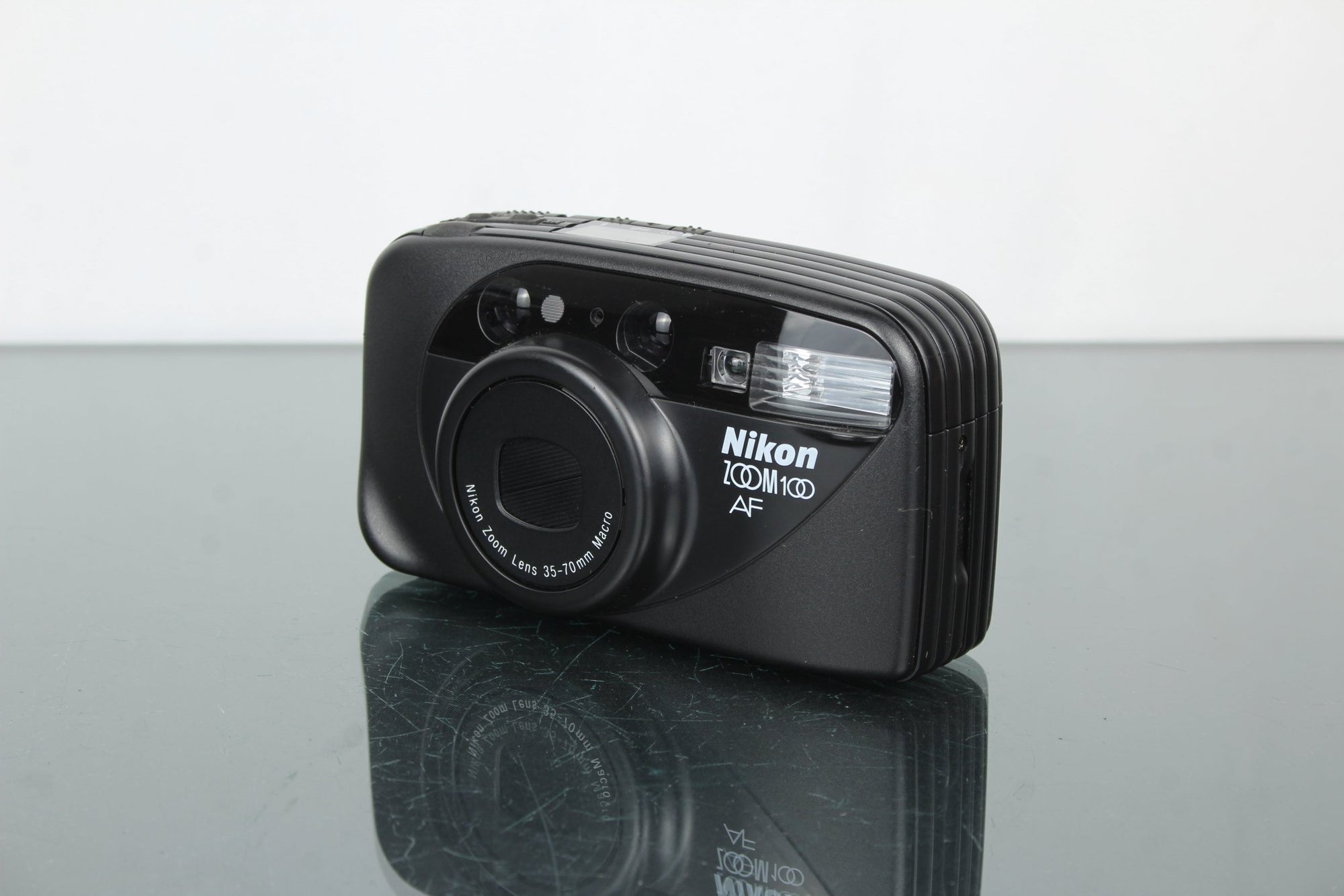 Nikon Zoom 100 AF - Dutch|Thrift