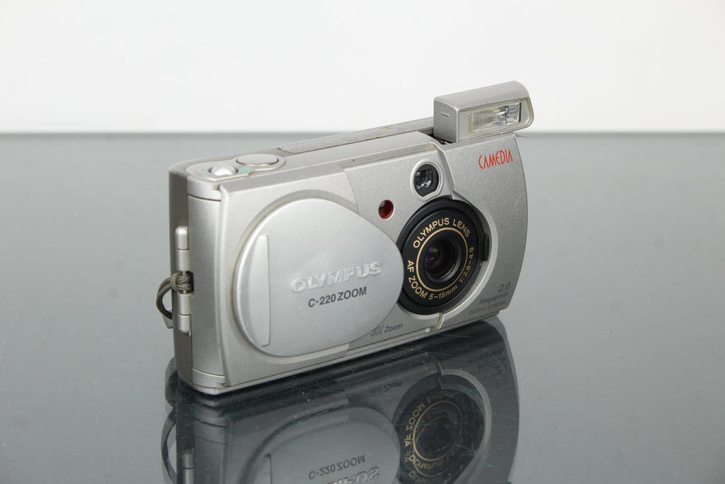 Olympus C - 220 Zoom - Dutch|Thrift