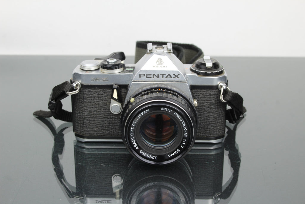 Pentax ME + Pentax - M 50mm 1.7 lens - Dutch|Thrift