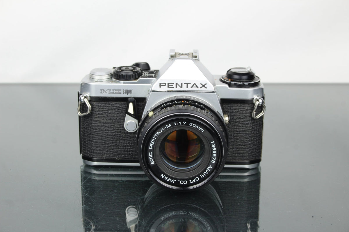 Pentax ME Super + Pentax - M 1:1.7 50mm - Dutch|Thrift