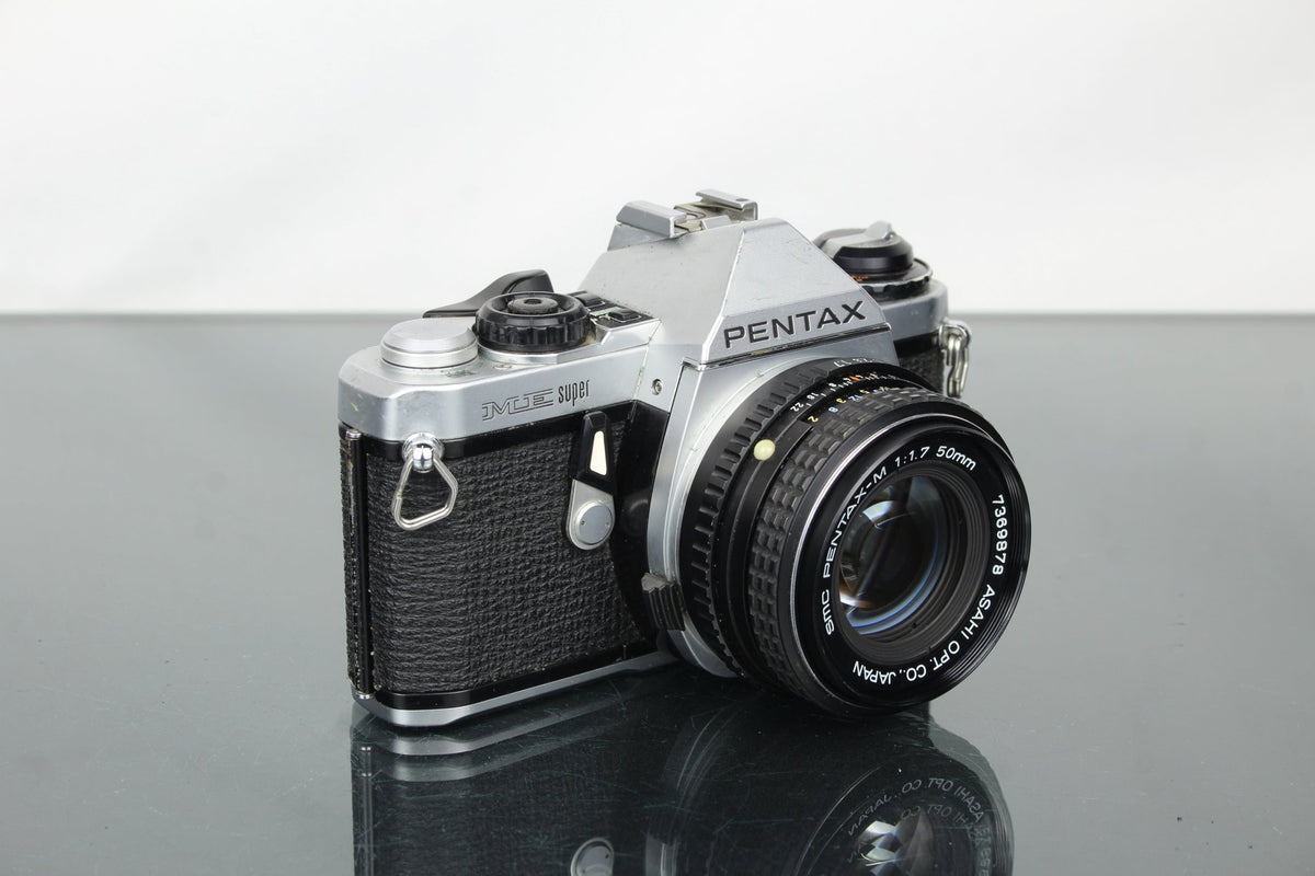 Pentax ME Super + Pentax - M 1:1.7 50mm - Dutch|Thrift