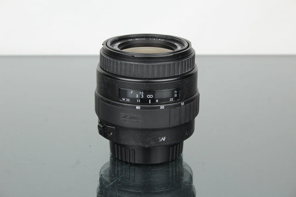 Sigma DL Zoom 35 - 80mm 1:4 - 5.6 - Sigma SA Mount - Dutch|Thrift