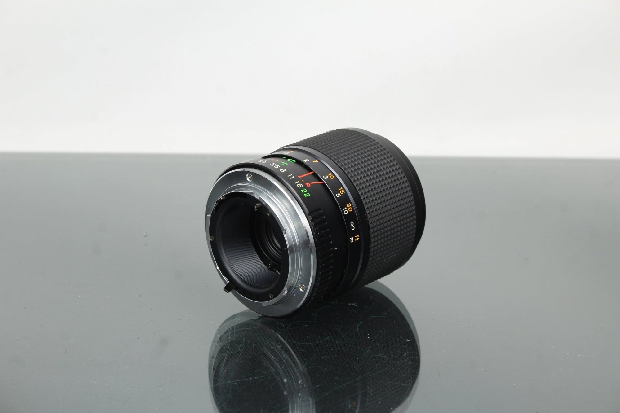 Yashica Lens MC ZOOM 35 - 70MM 1:3.5 - 4.5 (Contax/Yashica mount) - Dutch|Thrift