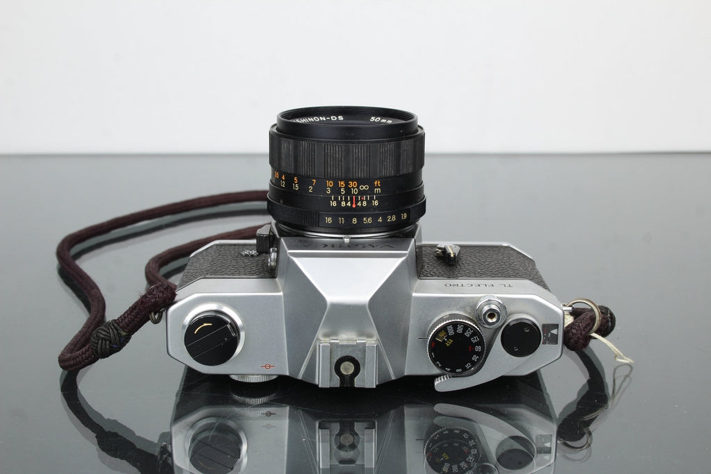 Yashica TL - electro + 50mm 1:1.9 Yashica lens - Dutch|Thrift