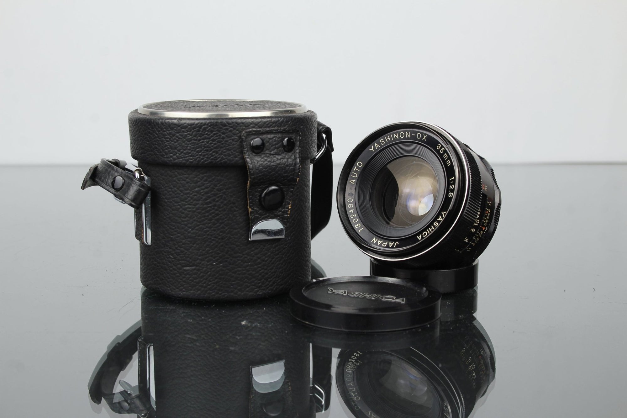 Yashica yashinon - dx 35mm 1:2.8 - Dutch|Thrift